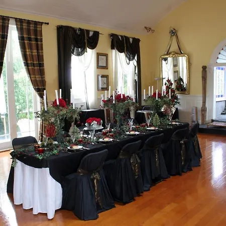Cotter House Luxury Retreat-2